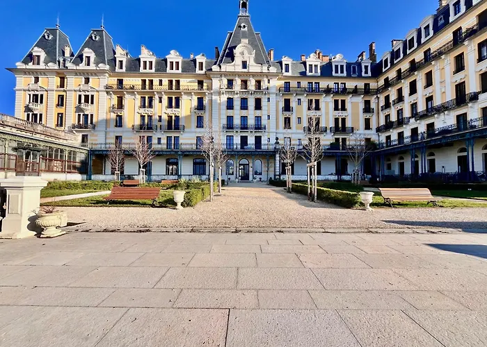 Bourgeois Avec Terrasse Et Vue Aix-les-Bains