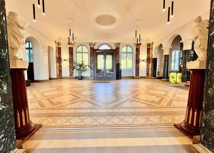 アパート Bourgeois Avec Terrasse Et Vue